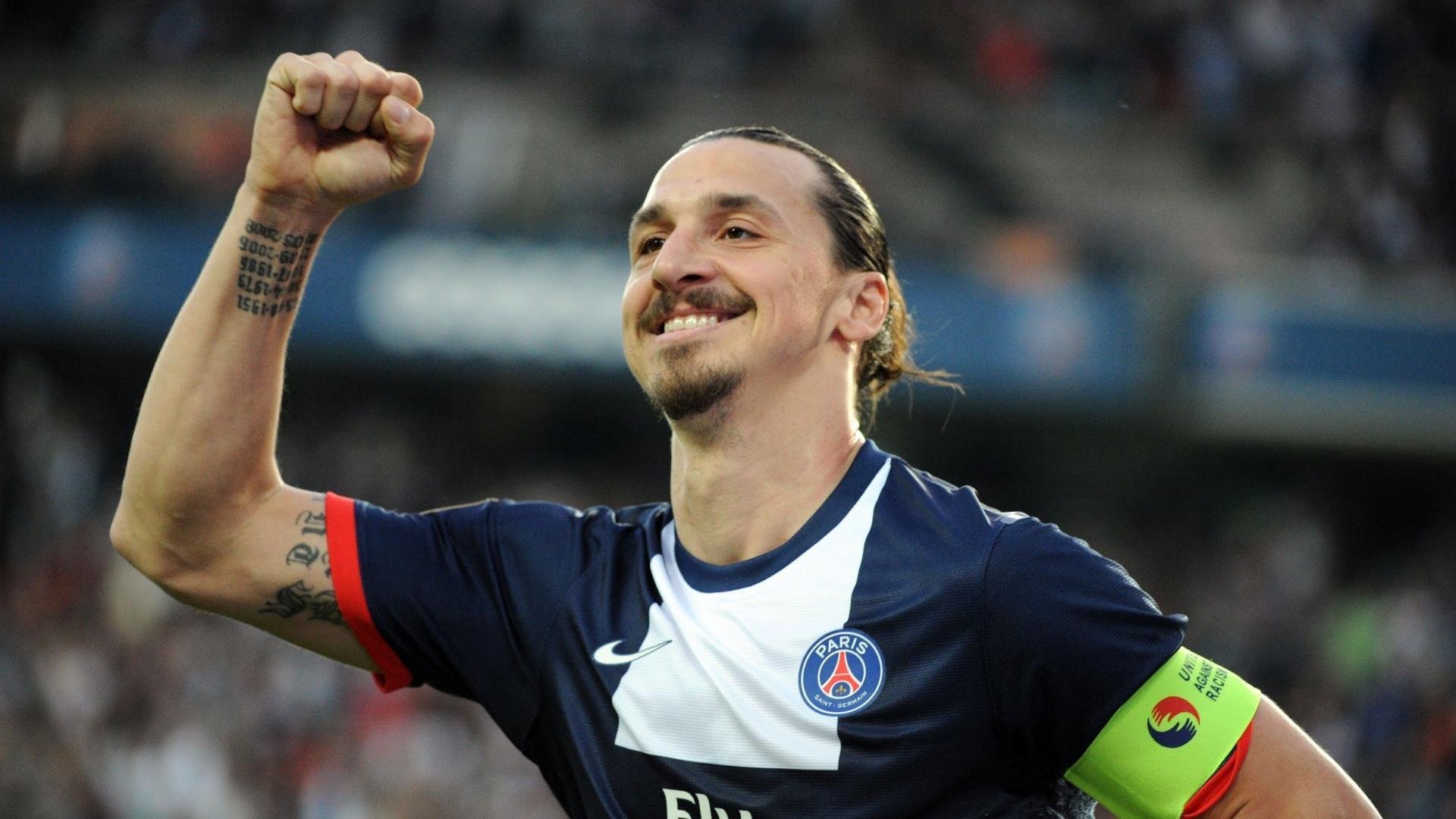 林丹被授予羽毛球推广公益奖章,林丹羽毛球奖项